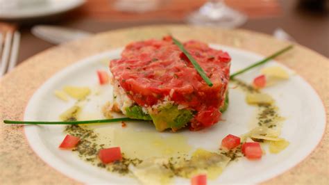 taretare|tartare di tonno cannavacciuolo.